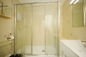 BATHROOM- click for photo gallery